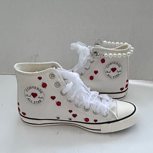 Converse | Chuck Taylor All Star Hearts And Roses High-Top Sneaker - Picture 3 of 10
